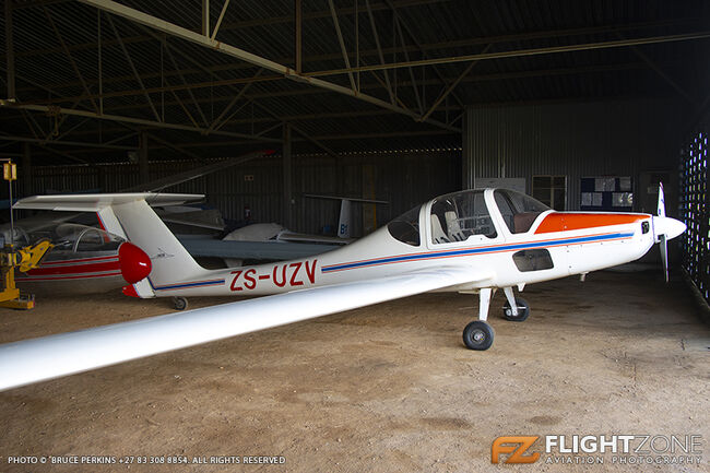 Grob G109B ZS-UZV Parys Airfield FAPY