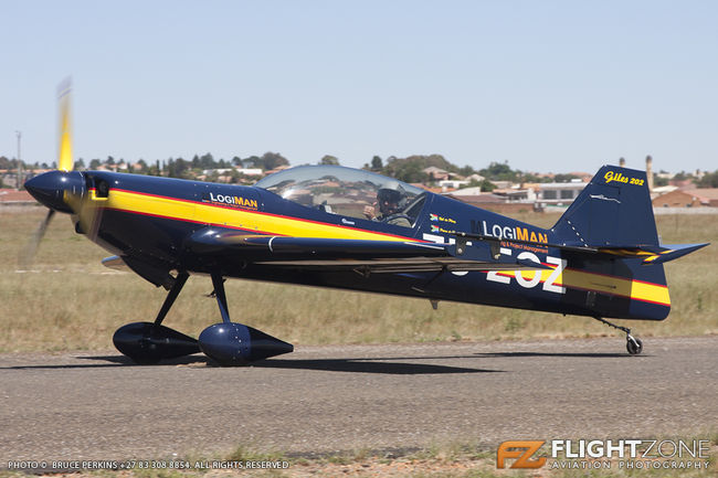Giles G202 ZU-ZOZ Vereeniging Airfield FAVV