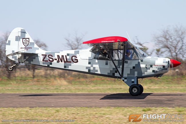 Aviat Husky ZS-MLG Warmbaths Bela Bela Airfield FAWA