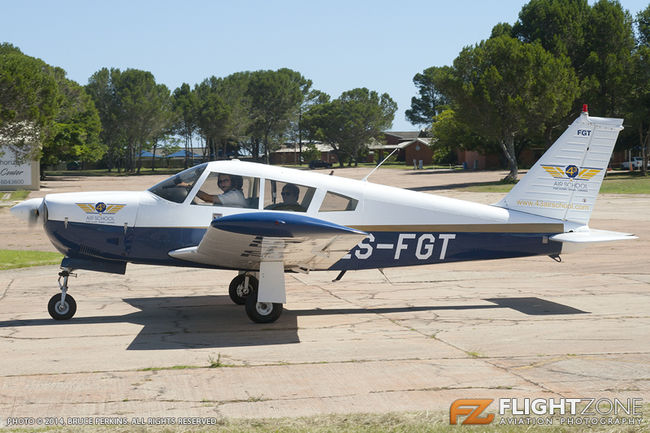 Piper PA-28R Cherokee Arrow ZS-FGT Port Alfred Airfield FAPA PA-28 43 Air S
