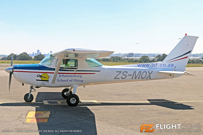 Cessna 152 ZS-MOX Rand Airport FAGM