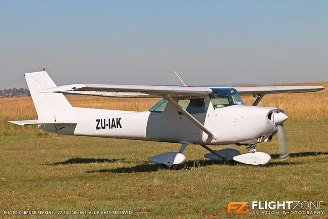 Cessna 150 ZU-IAK Parys Airfield FAPY