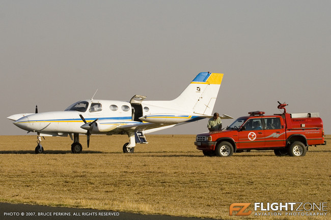 Cessna 402 ZS-ALV Rand Airport FAGM 402B