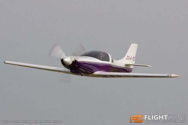 Lancair ZU-APZ Kittyhawk Airfield FAKT