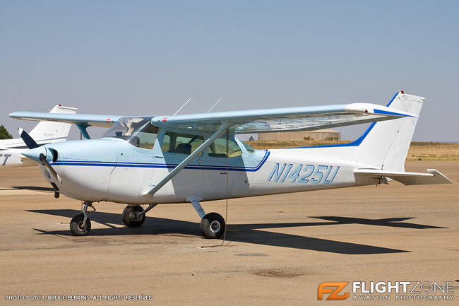 Cessna 172 N1425U Grand Central FAGC