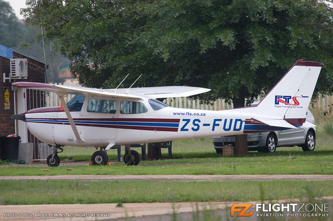 Cessna 172 Skyhawk ZS-FUD Vereeniging FAVV