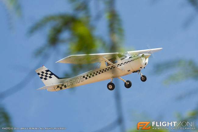 Cessna 150 Aerobat ZS-IDB FASY