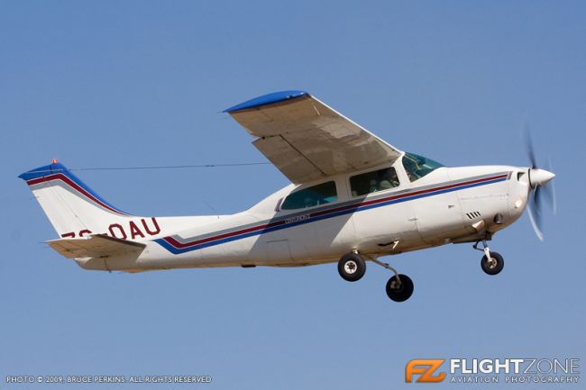 Cessna 210 Centurion ZS-OAU Rand Airport FAGM