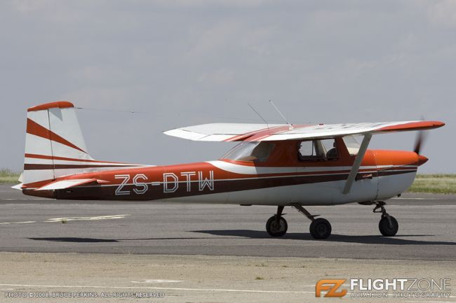 Cessna 150 ZS-DTW Rand Airport FAGM