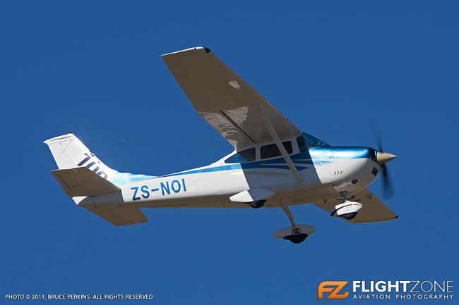 Cessna 182 Skylane ZS-NOI Mafekeng Airport FAMM