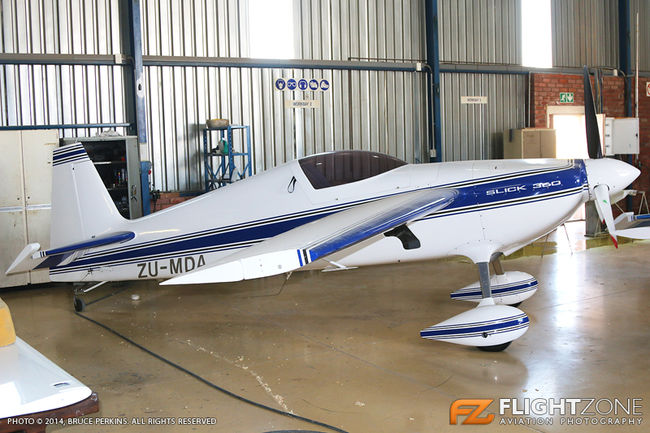 Slick 360 ZU-MDA Wonderboom Airport FAWB