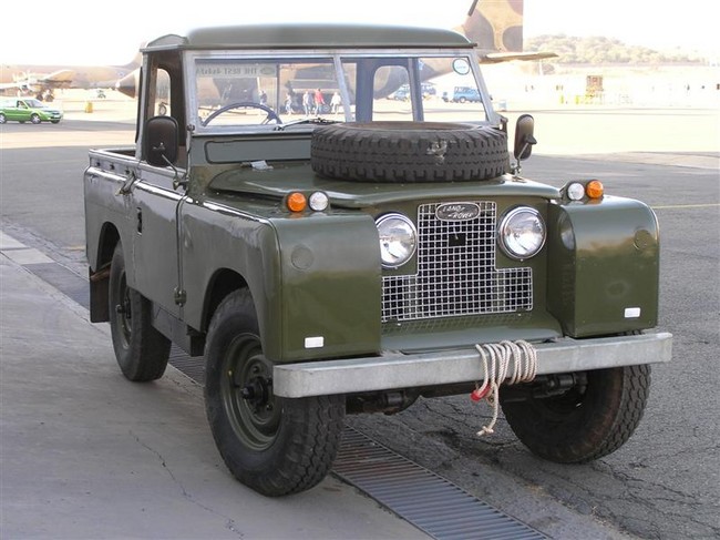 Landrover_M01