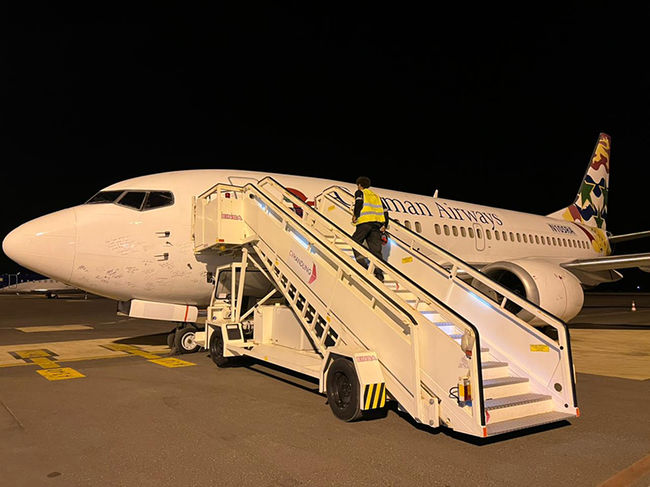 Boeing 737-300 N105RA ex VP-CKZ Sal Island Cape Verde
