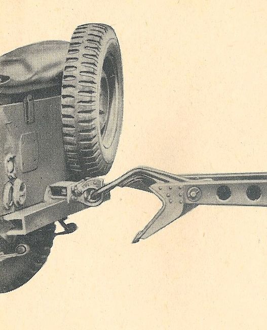 Early_Lunette_Detail