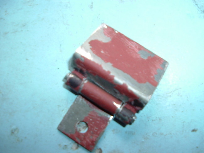 tool_box_hinge