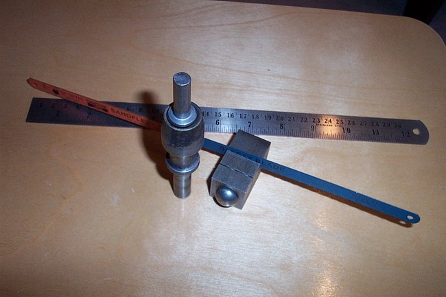 A07_Rivet_inserted_in_holder