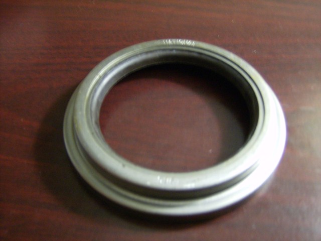 Halftrack Jackshaft Hub Assembly Oil Seal