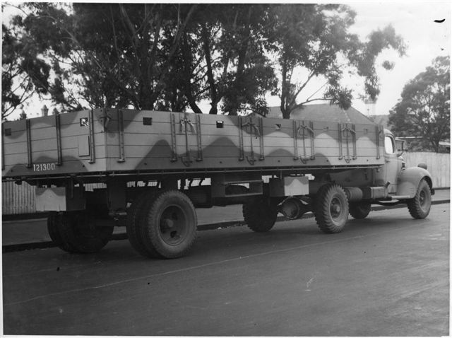 Dodge_semi_rear_1_