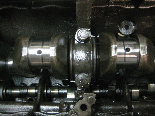 Rod journal grooves