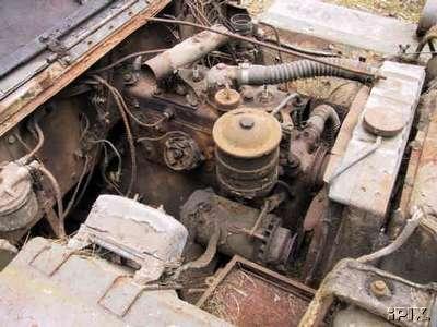 Engine Compartment when purchased 4/2001