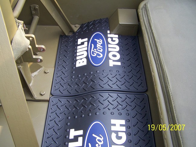 Floor Mat to protect the floor