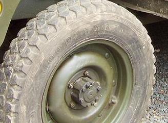 strange_bolts